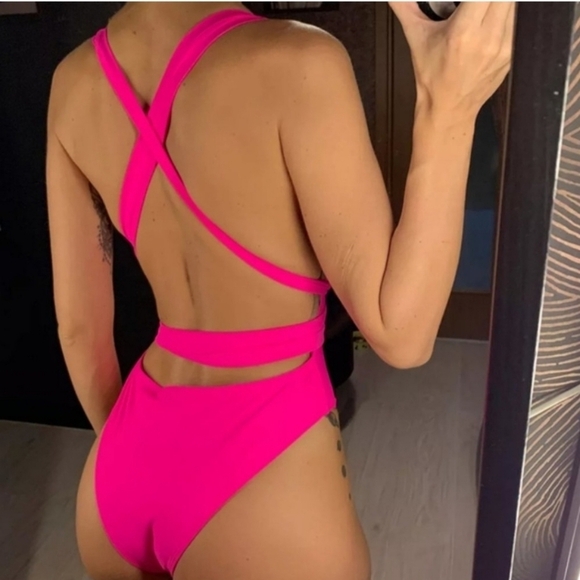 New Sexy Pink Multi Wrap One piece Swimsuit Size S - Picture 2 of 6